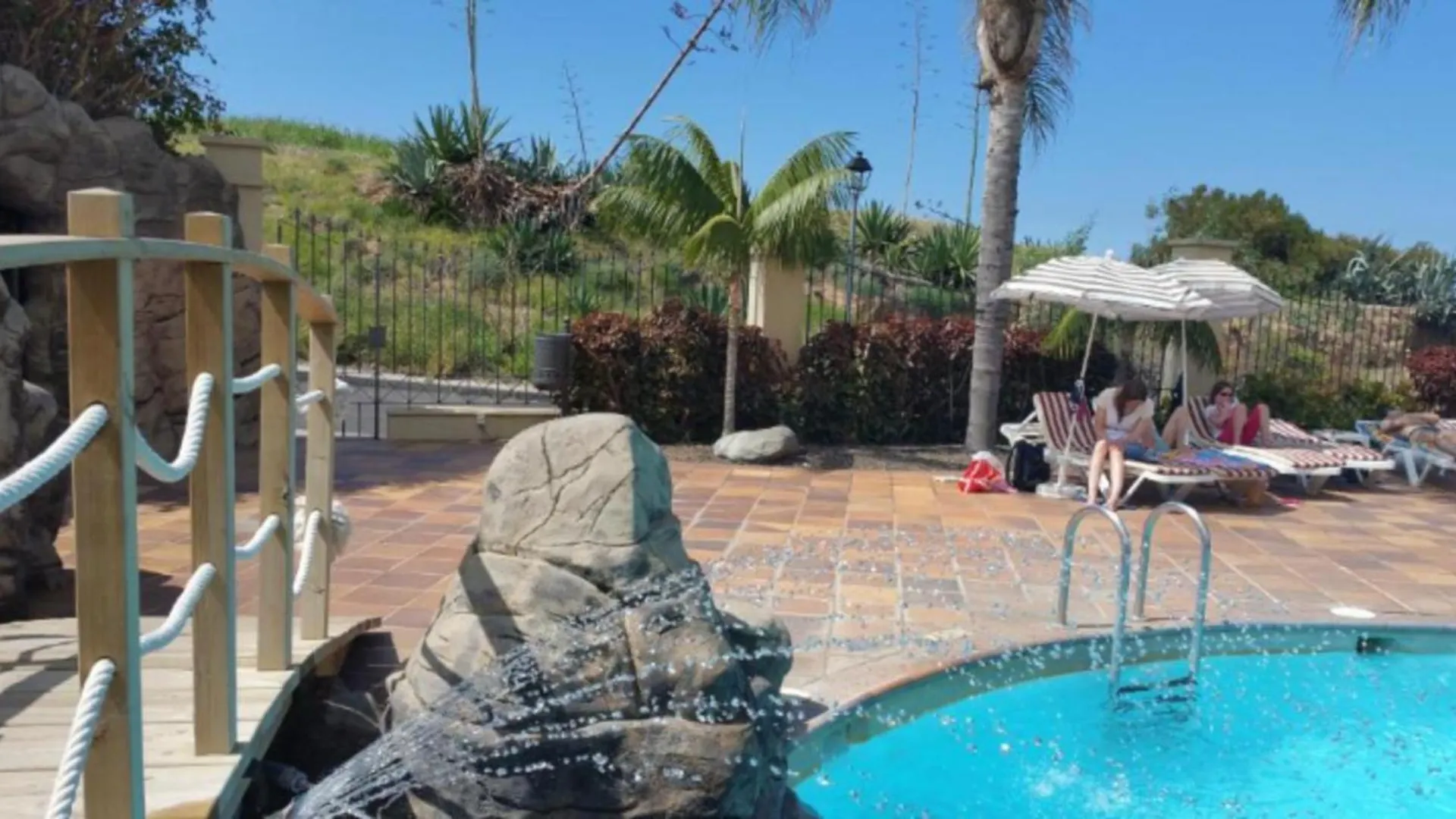 Apartamento En Acantilado Con Terraza Y Vistas Inolvidables Al Mar Los Realejos Lägenhetshotell